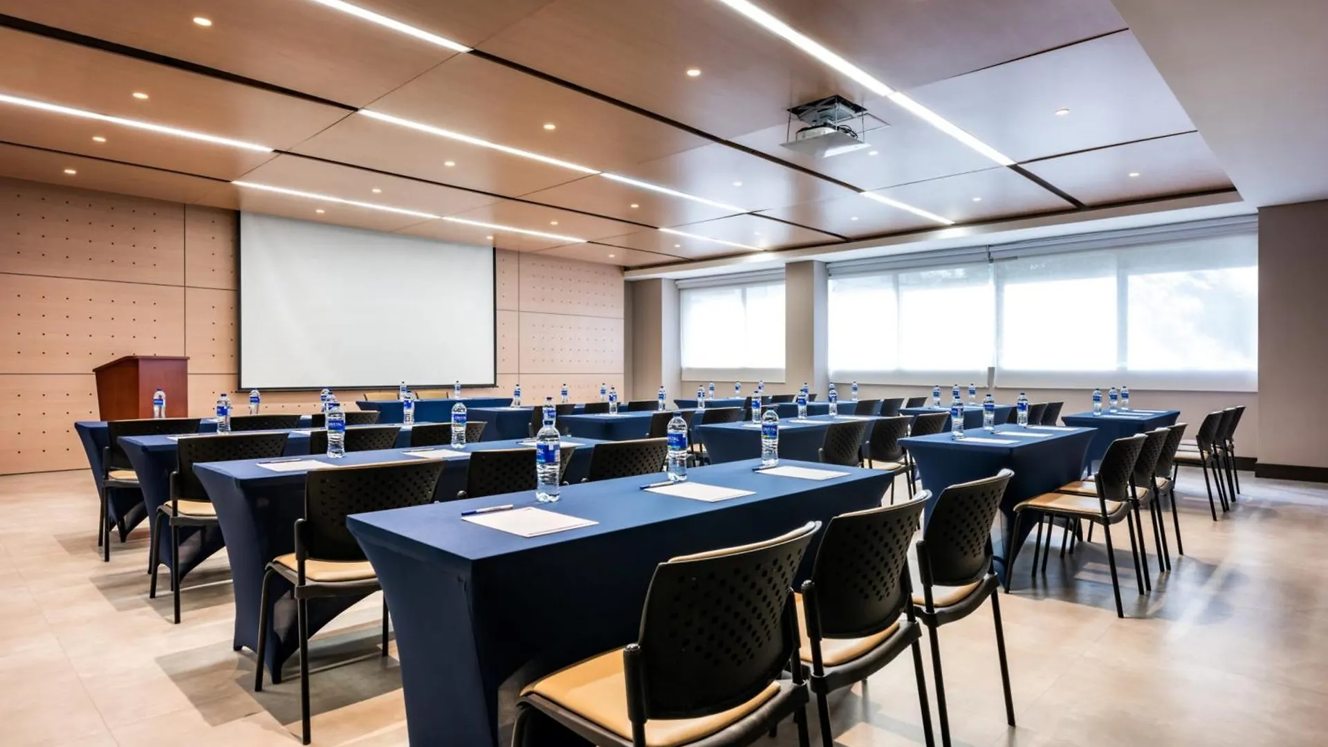 Holiday Inn Express - Cartagena Bocagrande By Ihg 4*,