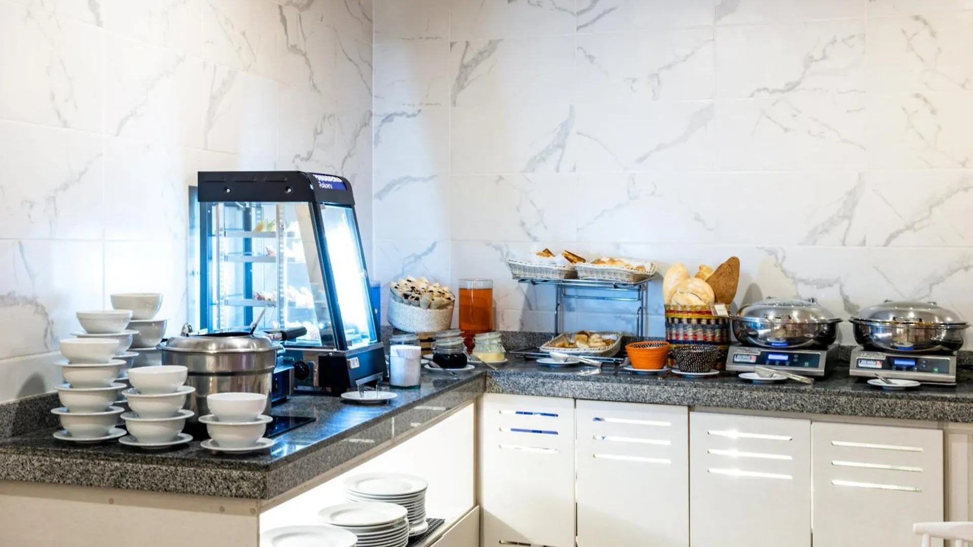 Holiday Inn Express - Cartagena Bocagrande By Ihg Hotel