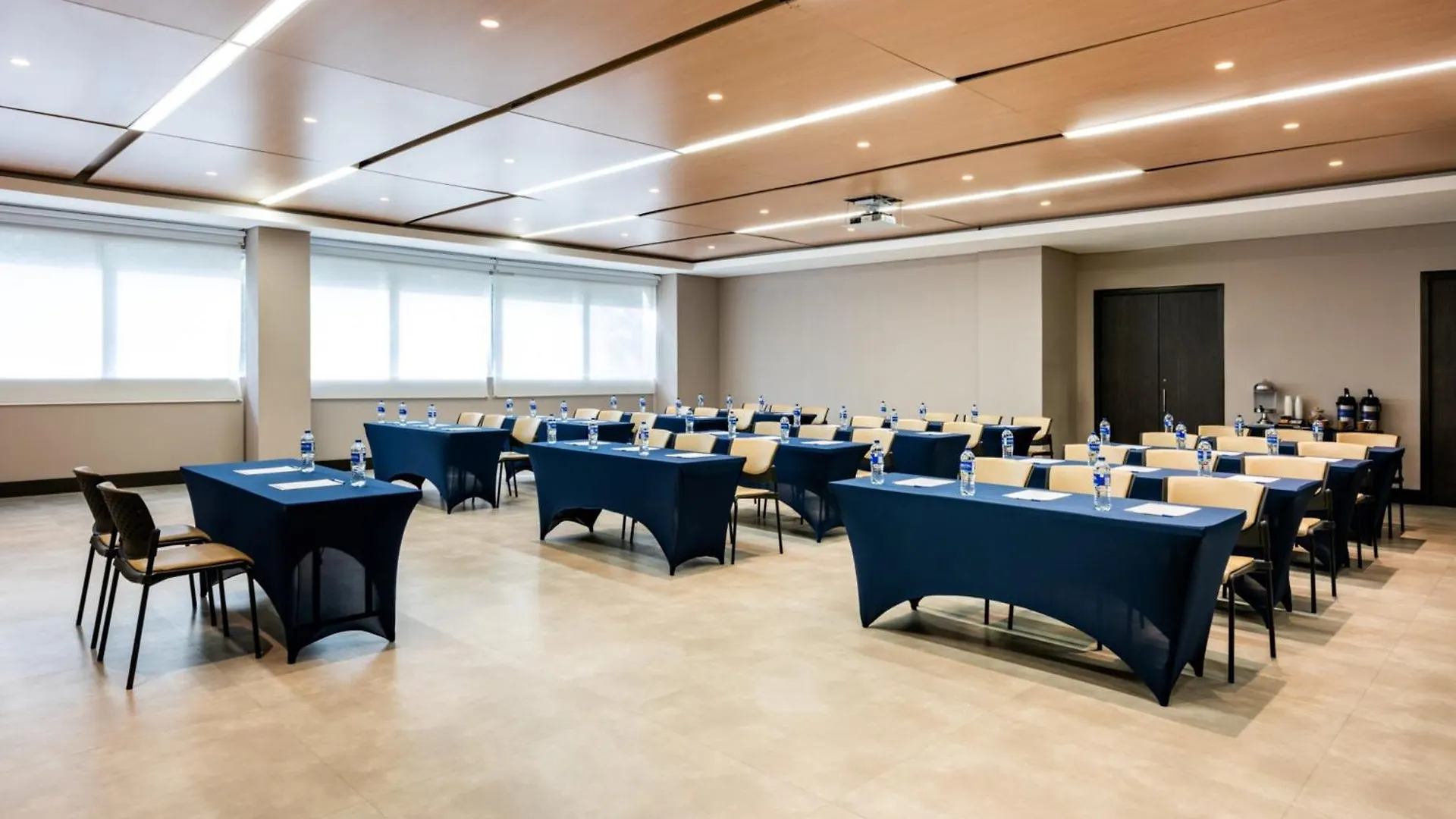 Holiday Inn Express - Cartagena Bocagrande By Ihg Hotel