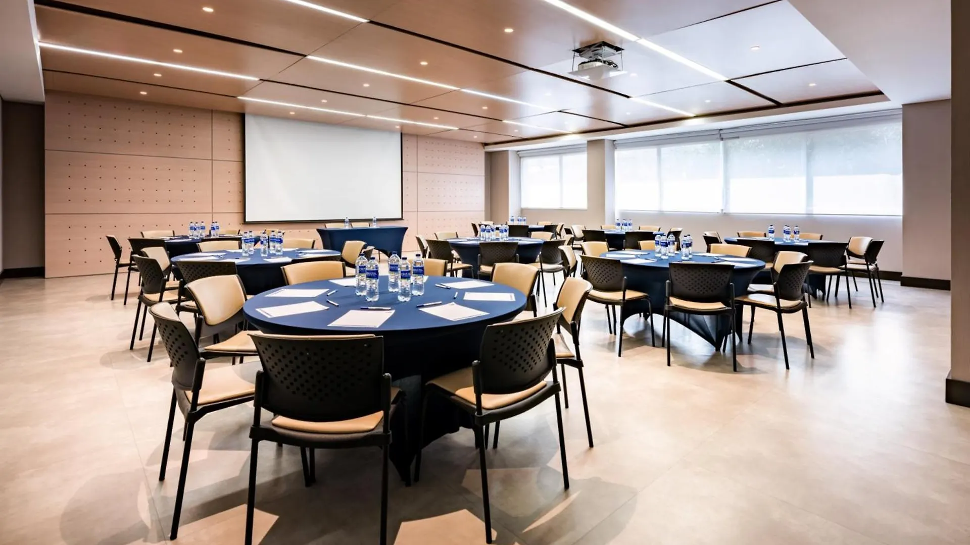 Holiday Inn Express - Cartagena Bocagrande By Ihg 4*,
